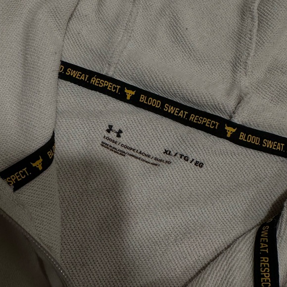 Under Armour Project Bull Women’s Cropped Hoodie - Picture 4 of 6